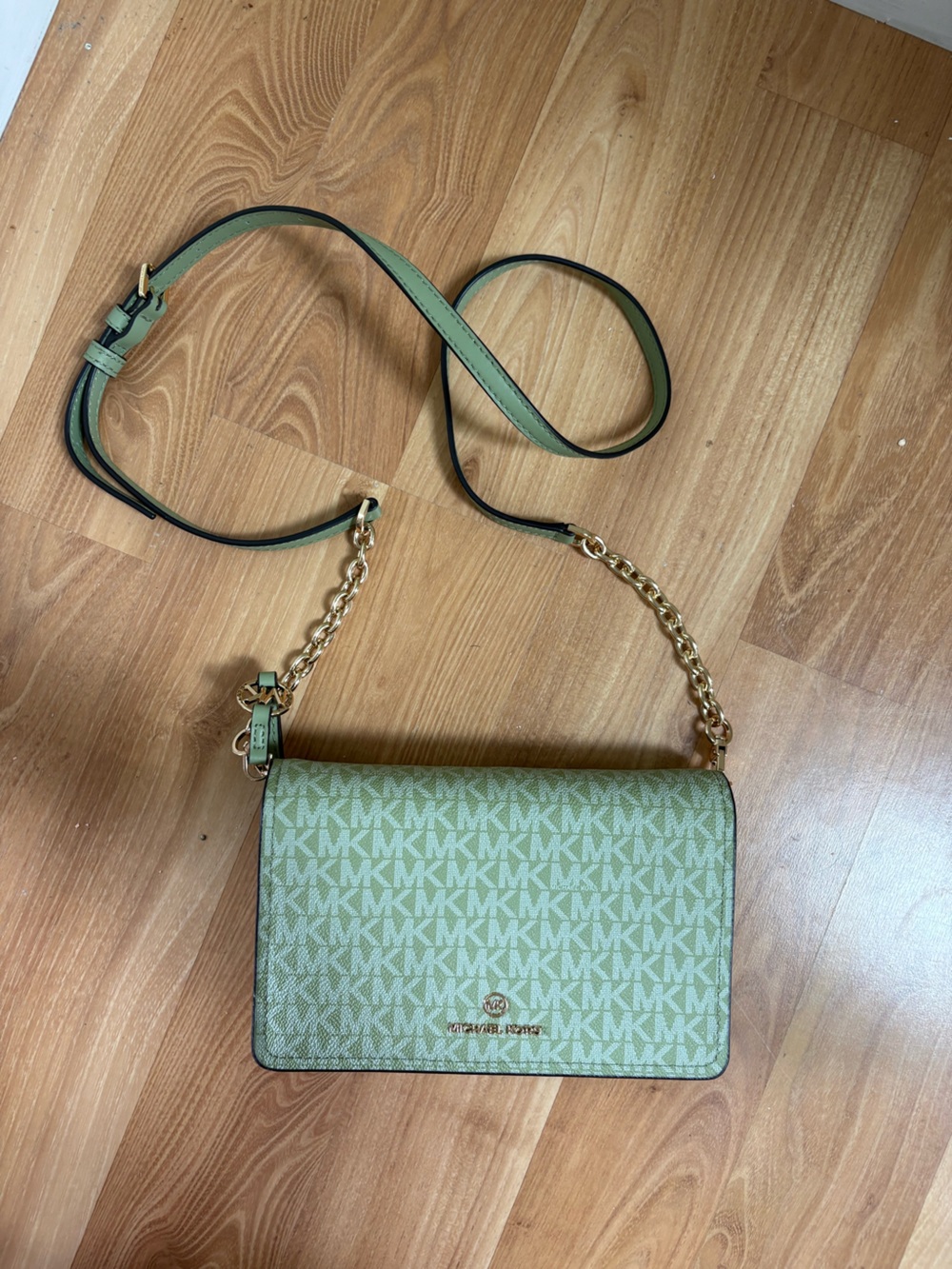 Michael Kors Light Green Signature Jet Set Crossbody